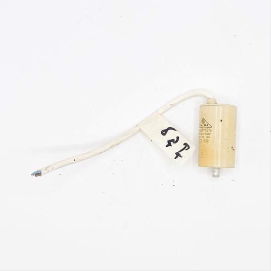 Capacitor
